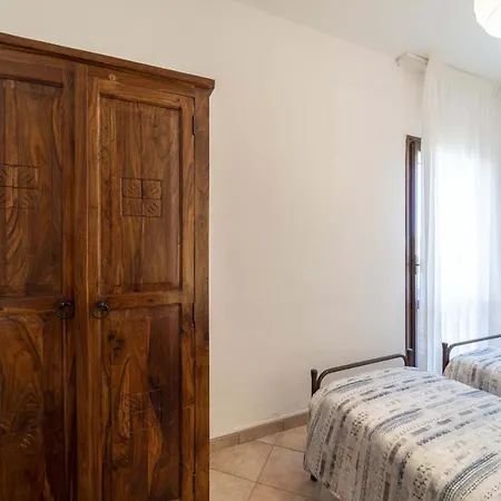 Sea Front B Apartman *